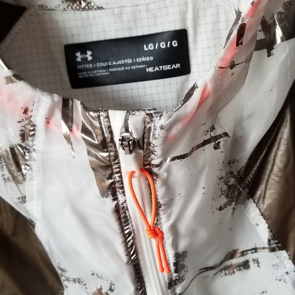 Men's UA Perpetual Short Sleve Windbreaker NWT - Picture 11 of 13